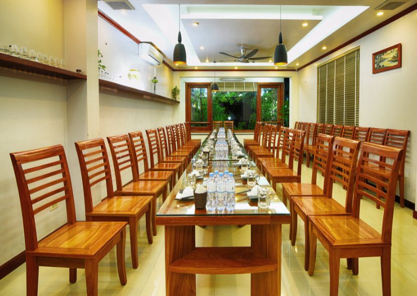 Huong-Que-best-restaurant-in-Ninh-Binh